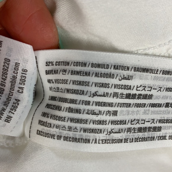 A&F White Eyelet Lined Dress with Pockets - Picture 8 of 8